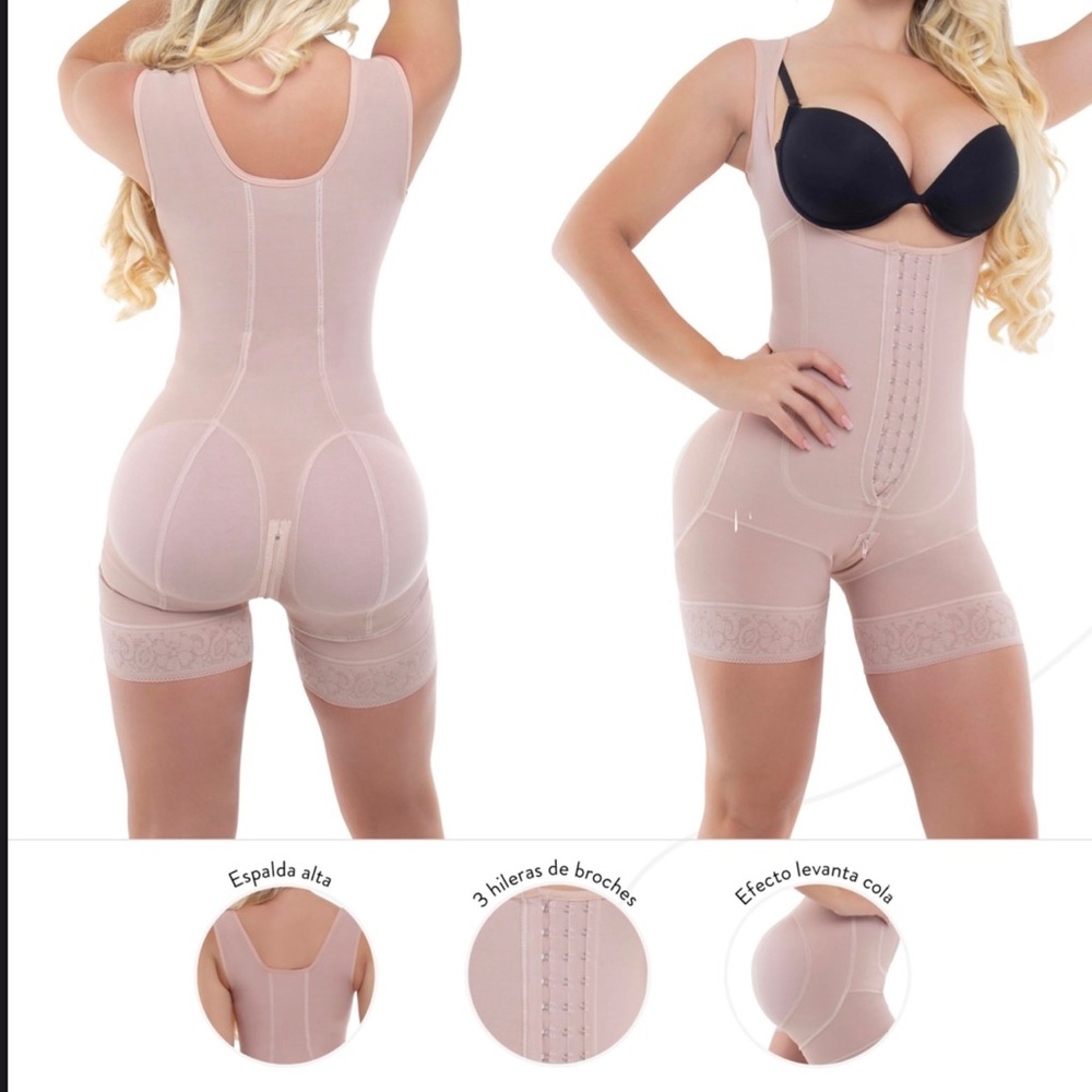 Colombiana Faja (body garment)
